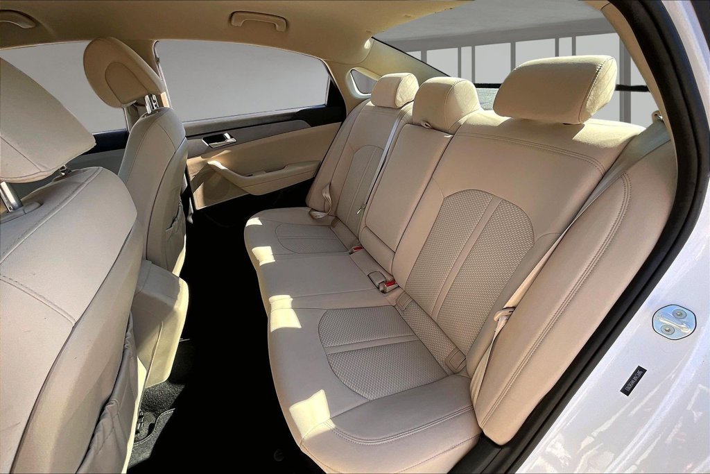 Used 2017 Hyundai Sonata SE FWD image 21