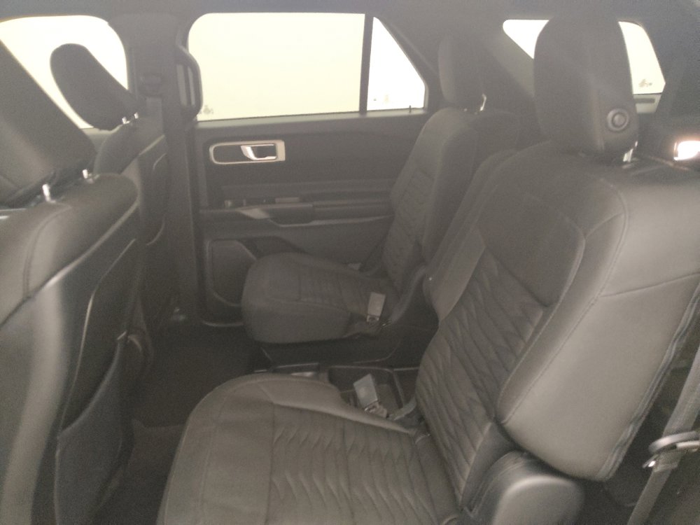 Used 2020 Ford Explorer XLT AWD/4WD image 18