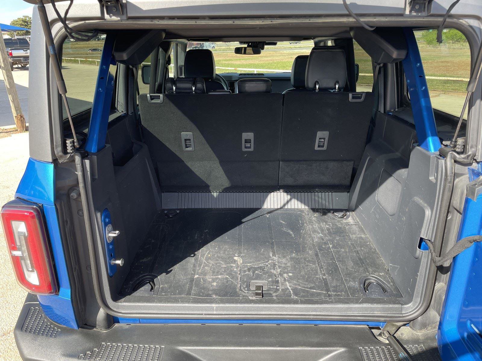 Used 2025 Ford Bronco Badlands image 27