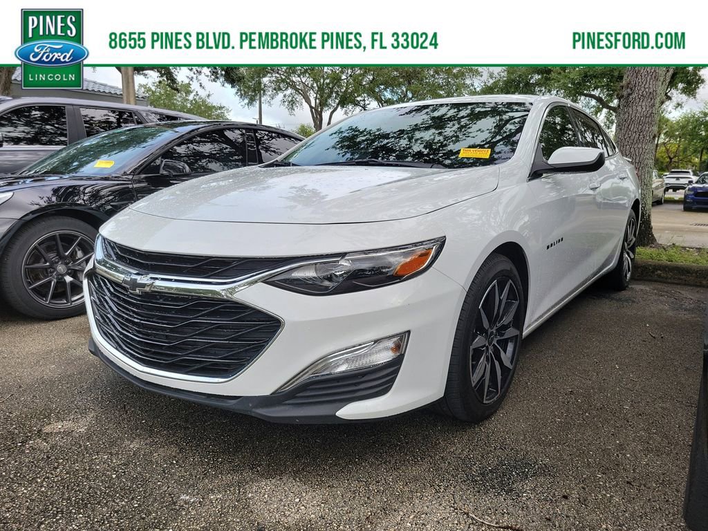 Used 2025 Chevrolet Malibu RS