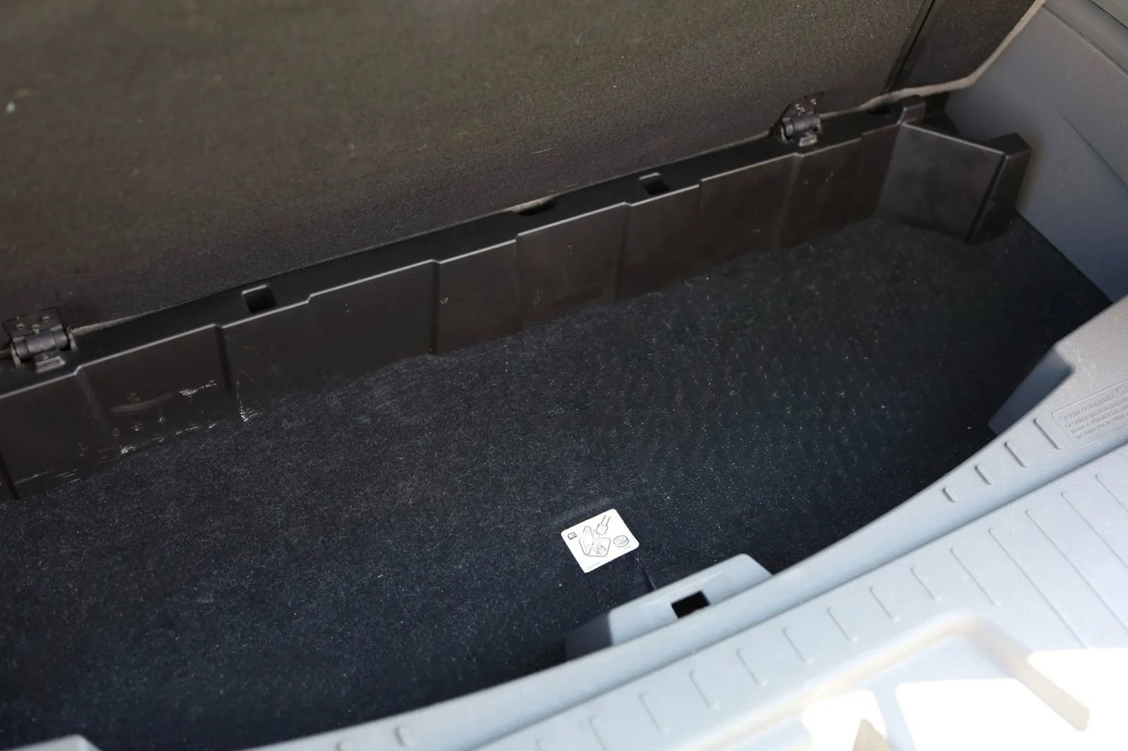 Used 2017 Chevrolet Traverse LS FWD image 31