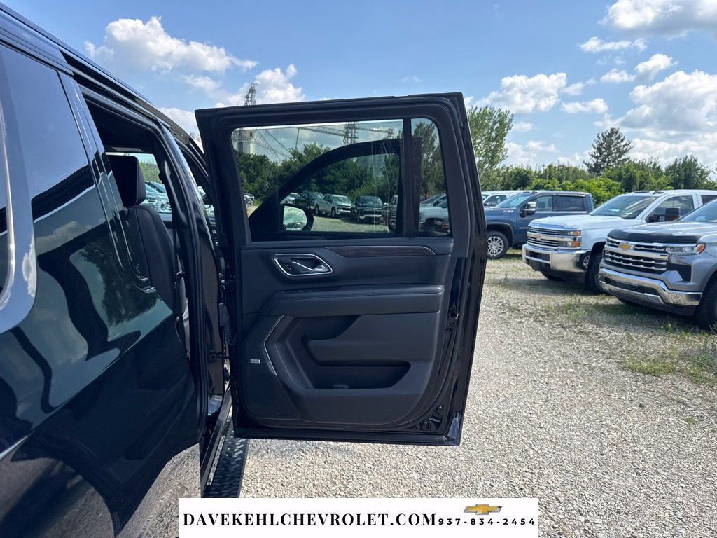 Used 2021 Chevrolet Suburban Z71 w/ Rear Media and Nav Package AWD/4WD image 46