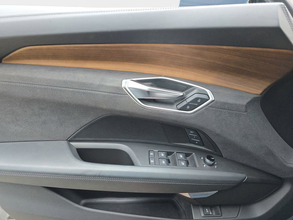 Certified 2023 Audi e-tron GT Premium Plus image 18