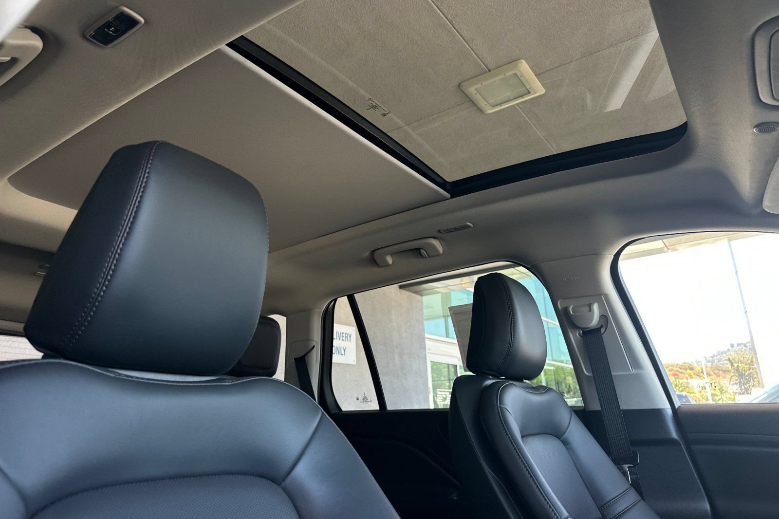 New 2026 Lincoln Aviator 2WD image 17