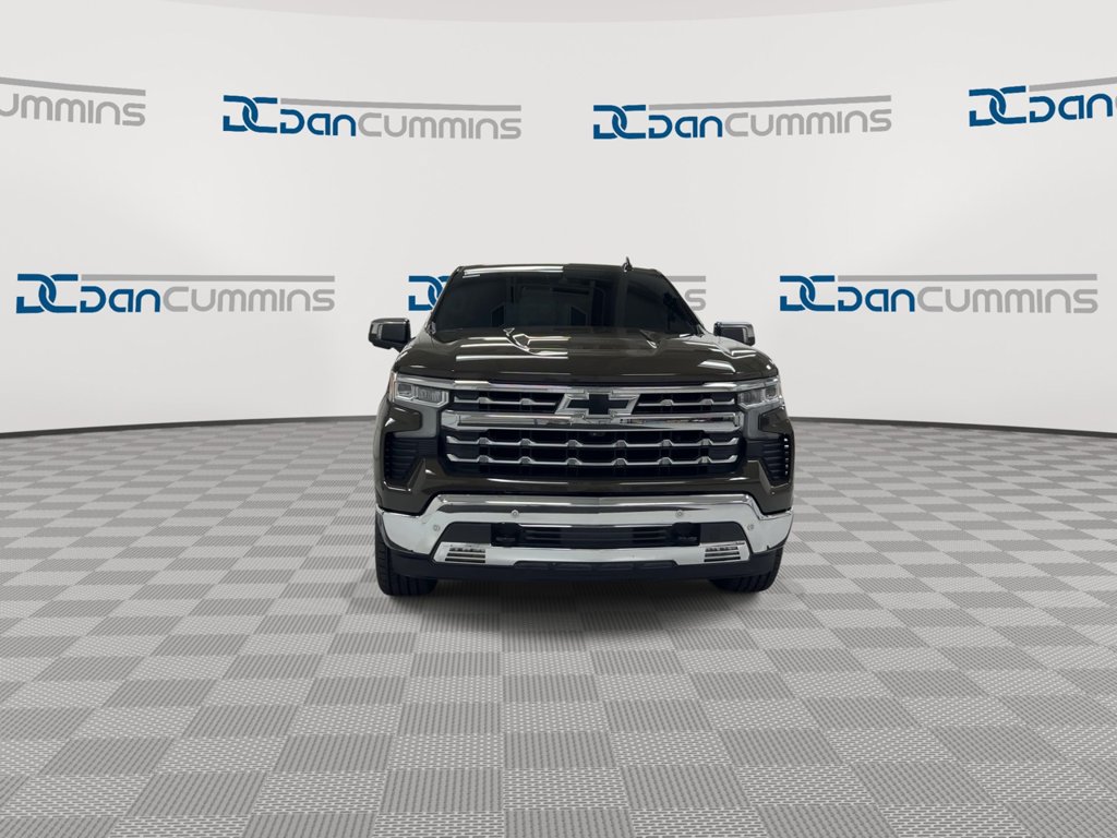 Used 2023 Chevrolet Silverado 1500 LTZ w/ Z71 Off-Road Package AWD/4WD image 3