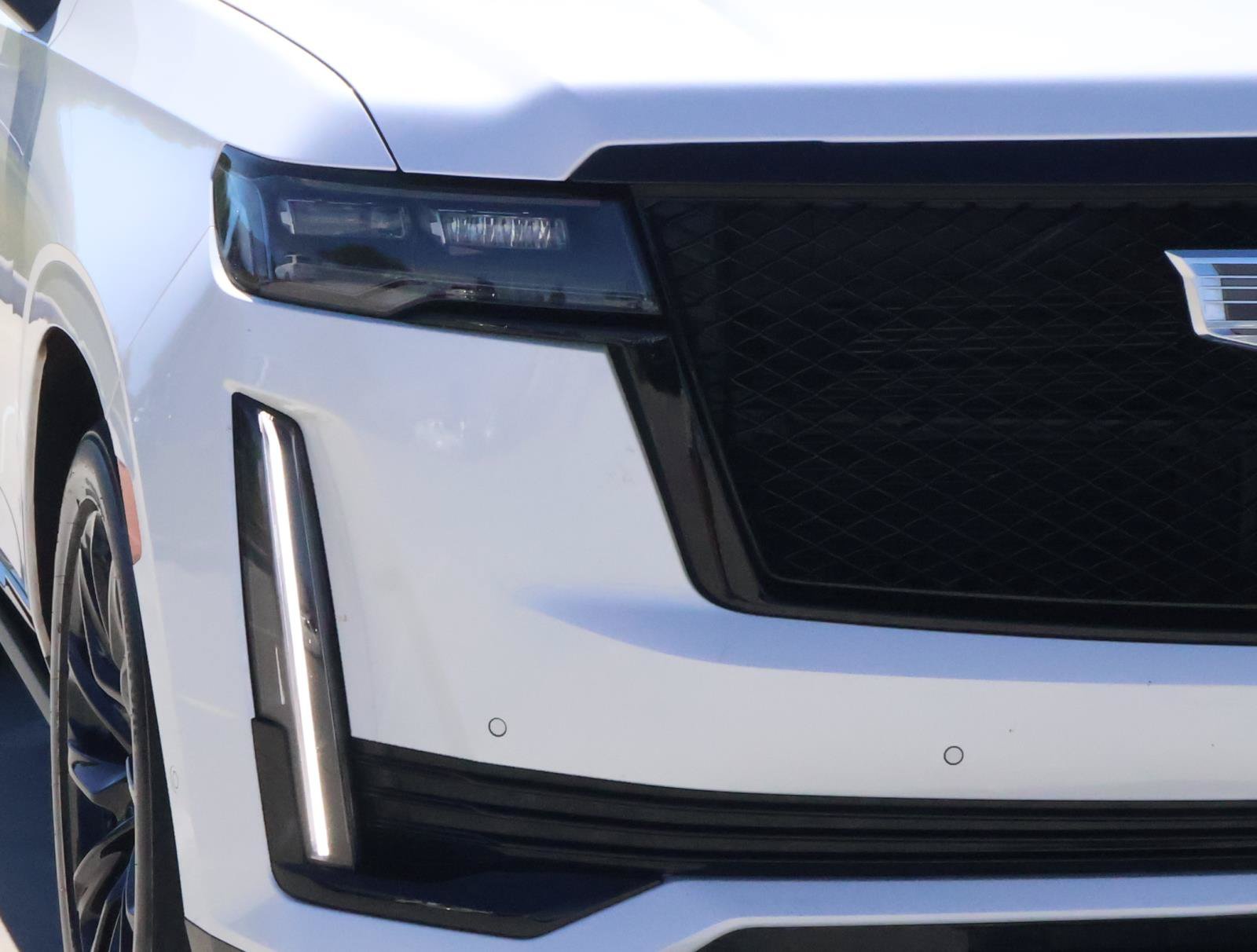 Certified 2023 Cadillac Escalade Sport Platinum w/ LPO, ONYX Package AWD/4WD image 9