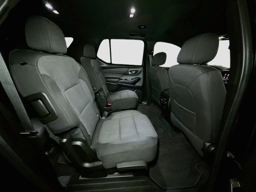 Used 2022 Chevrolet Traverse LT FWD image 38