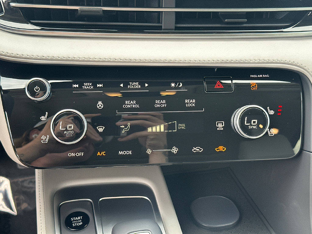 New 2027 INFINITI QX60 Luxe w/ Cargo Package FWD image 26