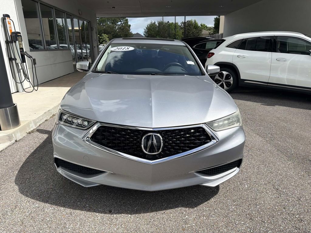Used 2018 Acura TLX w/ Technology Package FWD image 2