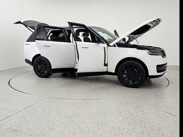 New 2026 Land Rover Range Rover Long Wheelbase SE AWD/4WD image 10