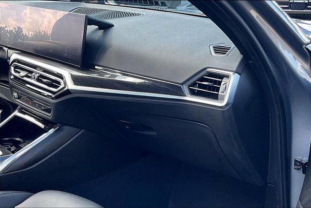 Used 2023 BMW 330i Sedan w/ M Sport Package RWD image 15