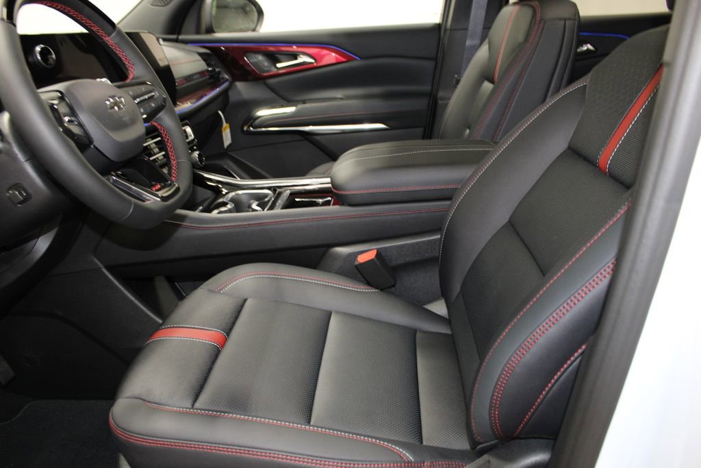 New 2026 Chevrolet Traverse RS w/ LPO, Floor Liner Package image 12