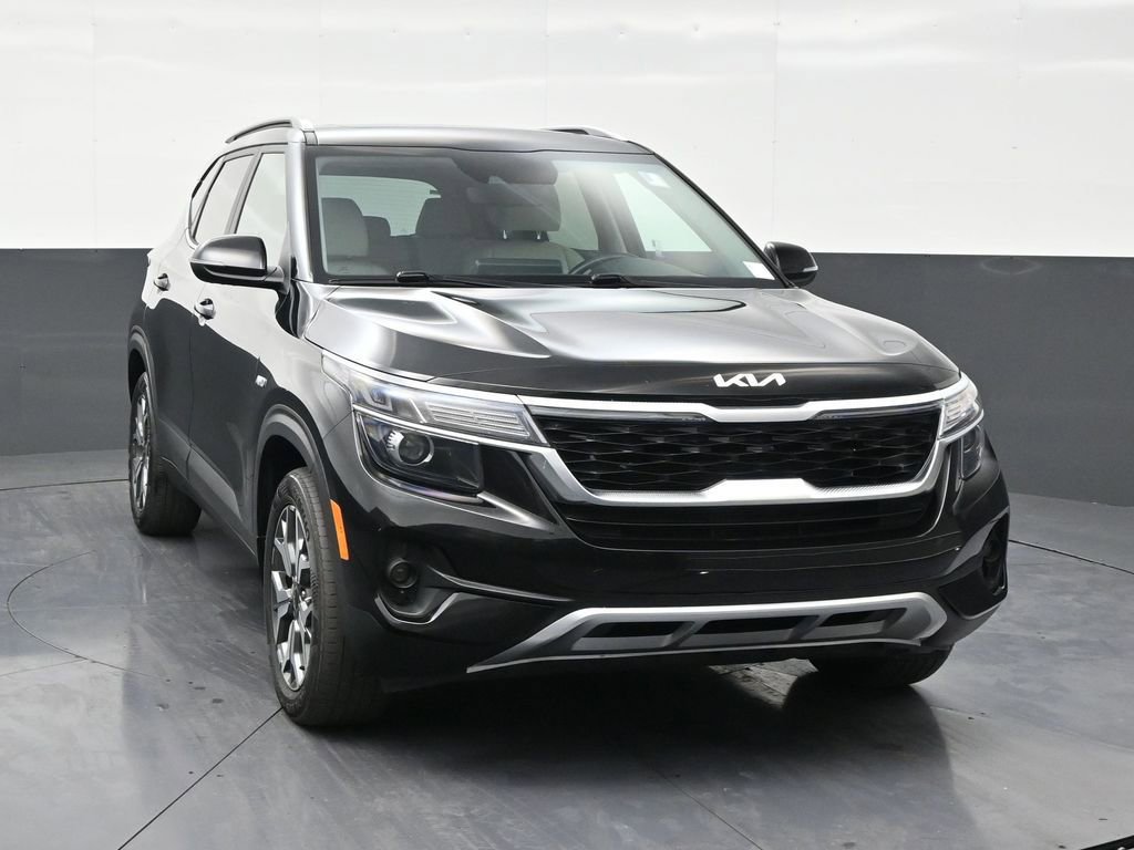 Used 2023 Kia Seltos EX image 7