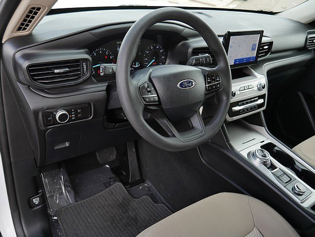 Used 2023 Ford Explorer AWD image 11