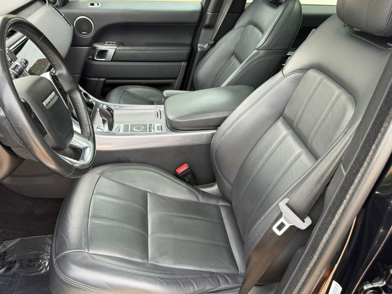 Used 2018 Land Rover Range Rover Sport HSE AWD/4WD image 4