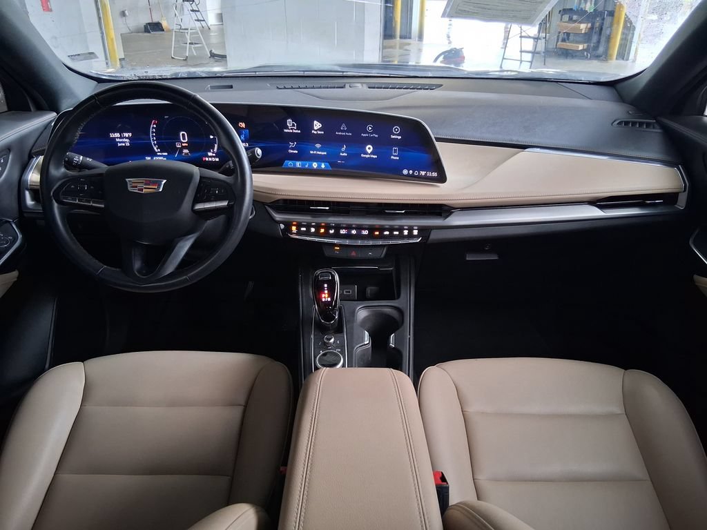 Certified 2024 Cadillac XT4 Luxury FWD image 10