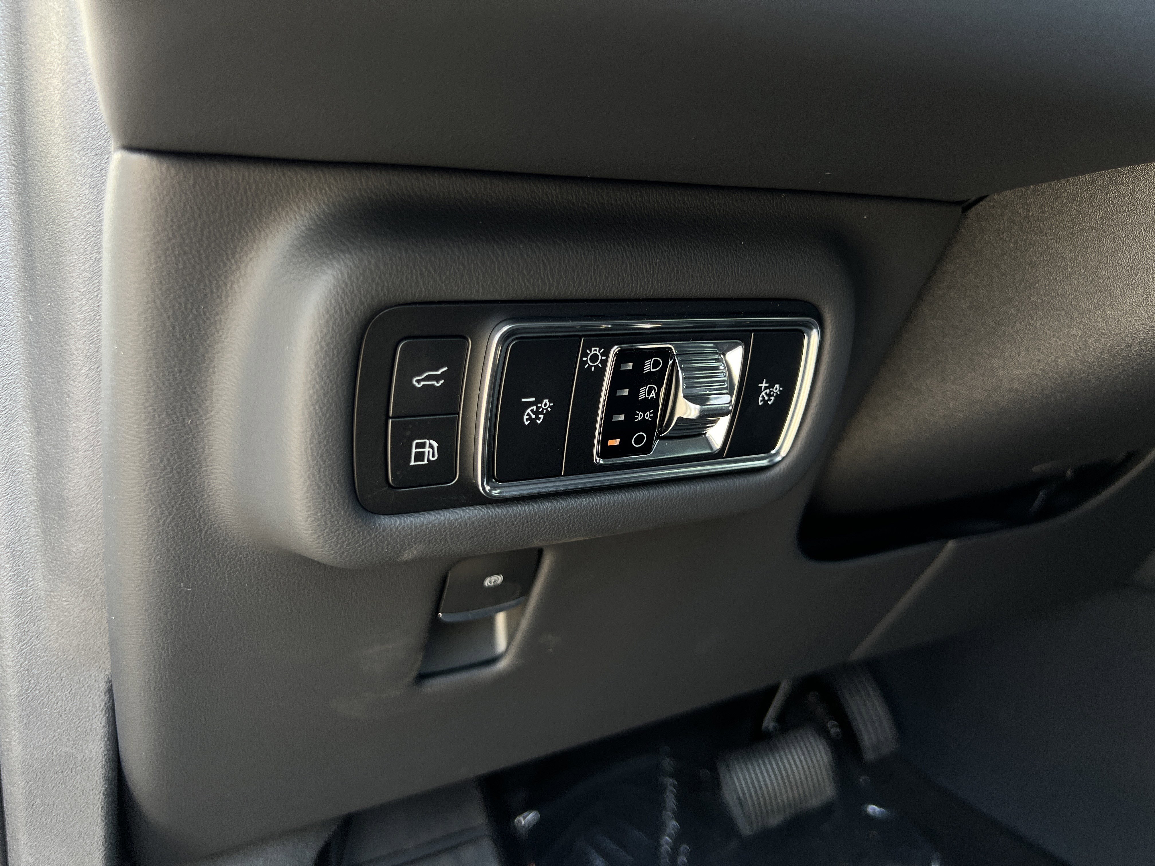 New 2025 Lincoln Nautilus Premier w/ Jet Appearance Package image 27