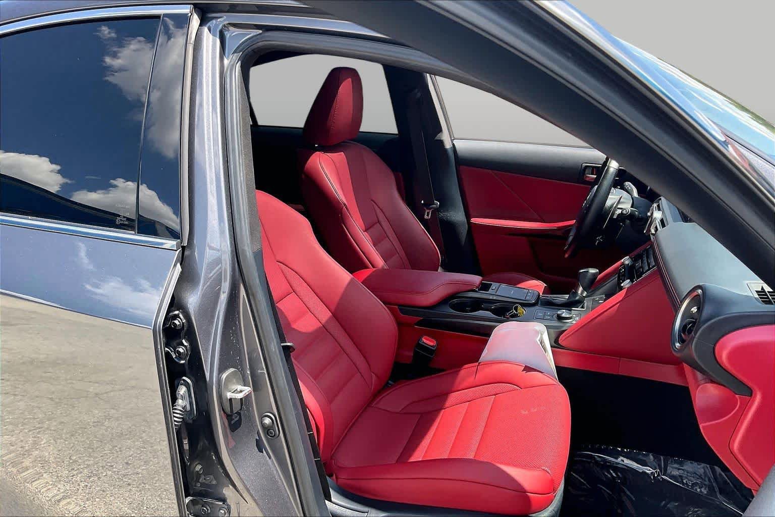 Used 2021 Lexus IS 350 F Sport w/ Dynamic Handling Package RWD image 8