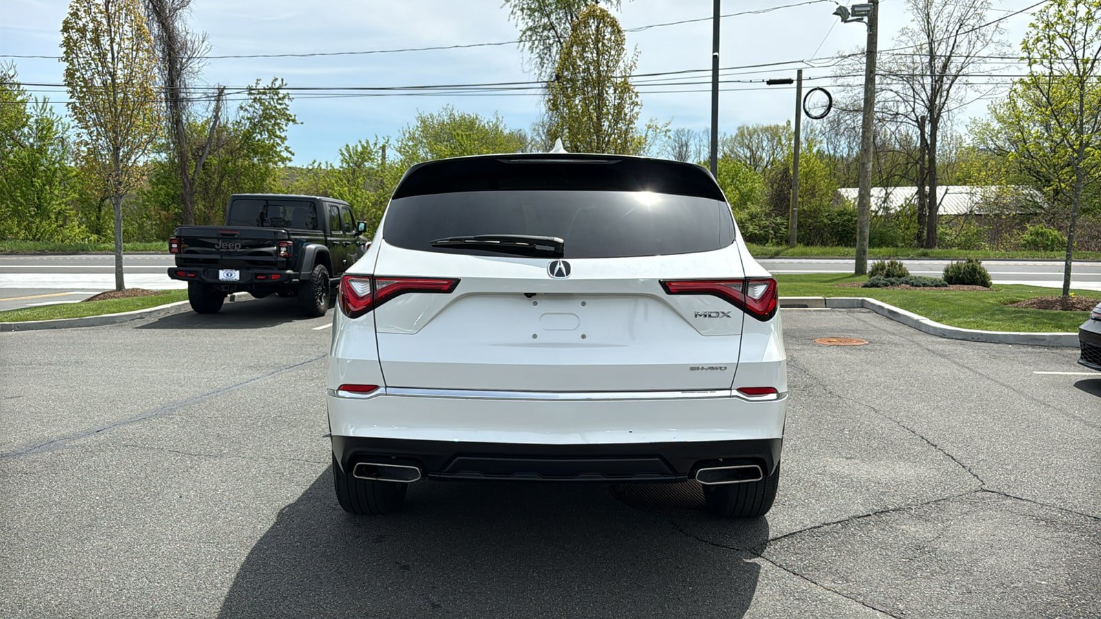 Used 2023 Acura MDX SH-AWD image 7
