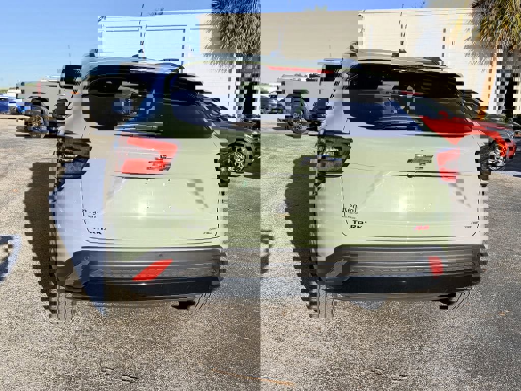 Certified 2024 Chevrolet Trax RS w/ Sunroof Package image 5