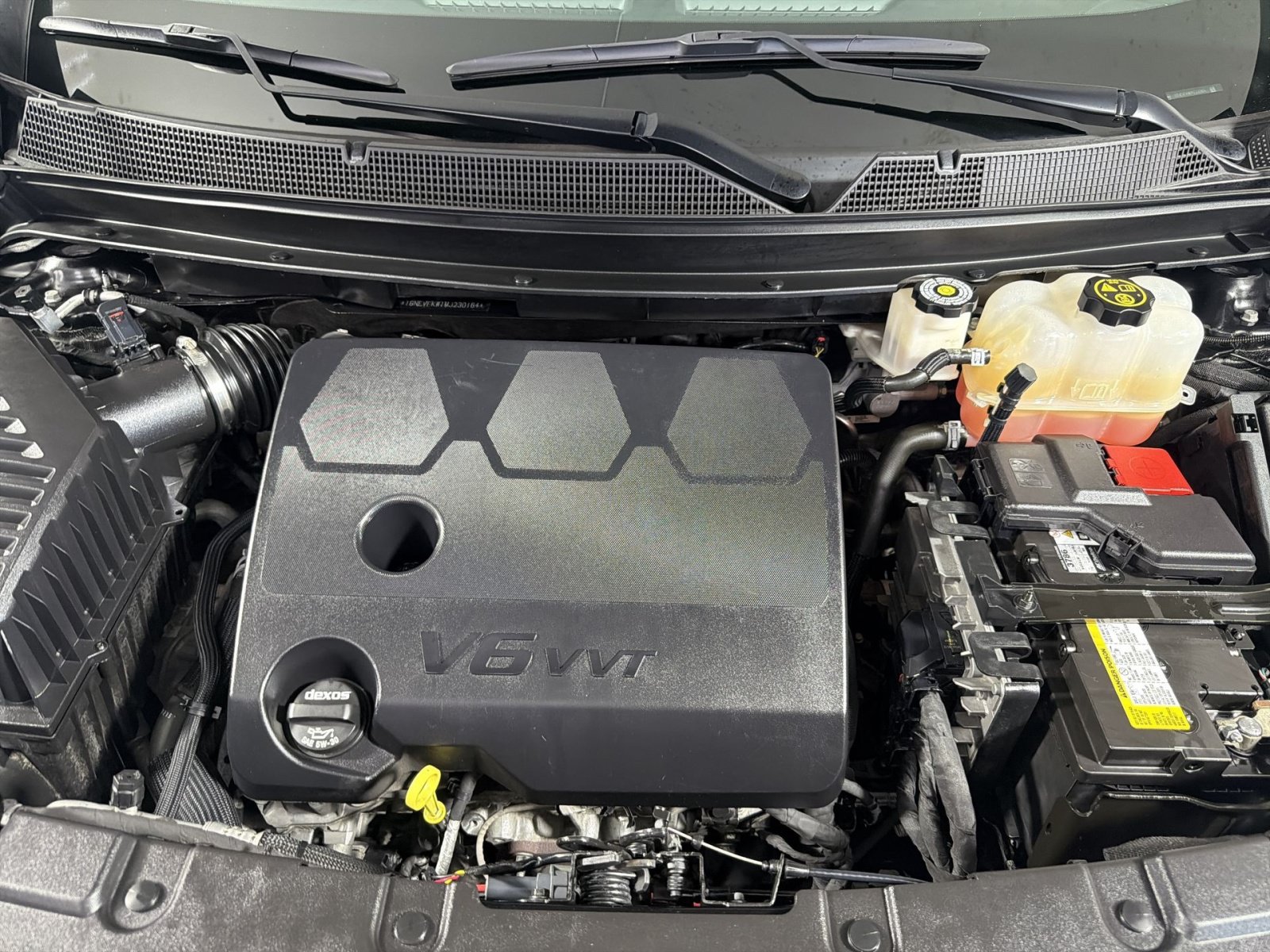 Used 2021 Chevrolet Traverse LS AWD/4WD image 28
