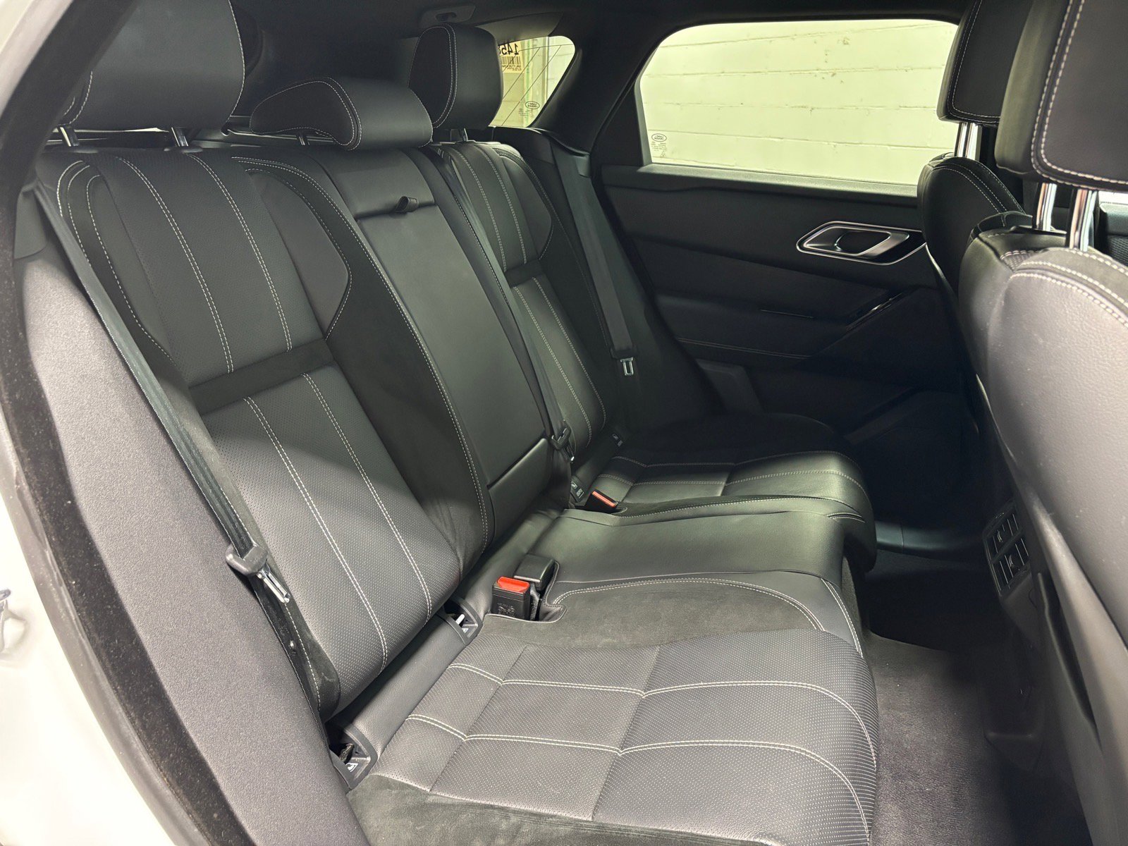 Used 2022 Land Rover Range Rover Velar R-Dynamic S AWD/4WD image 39