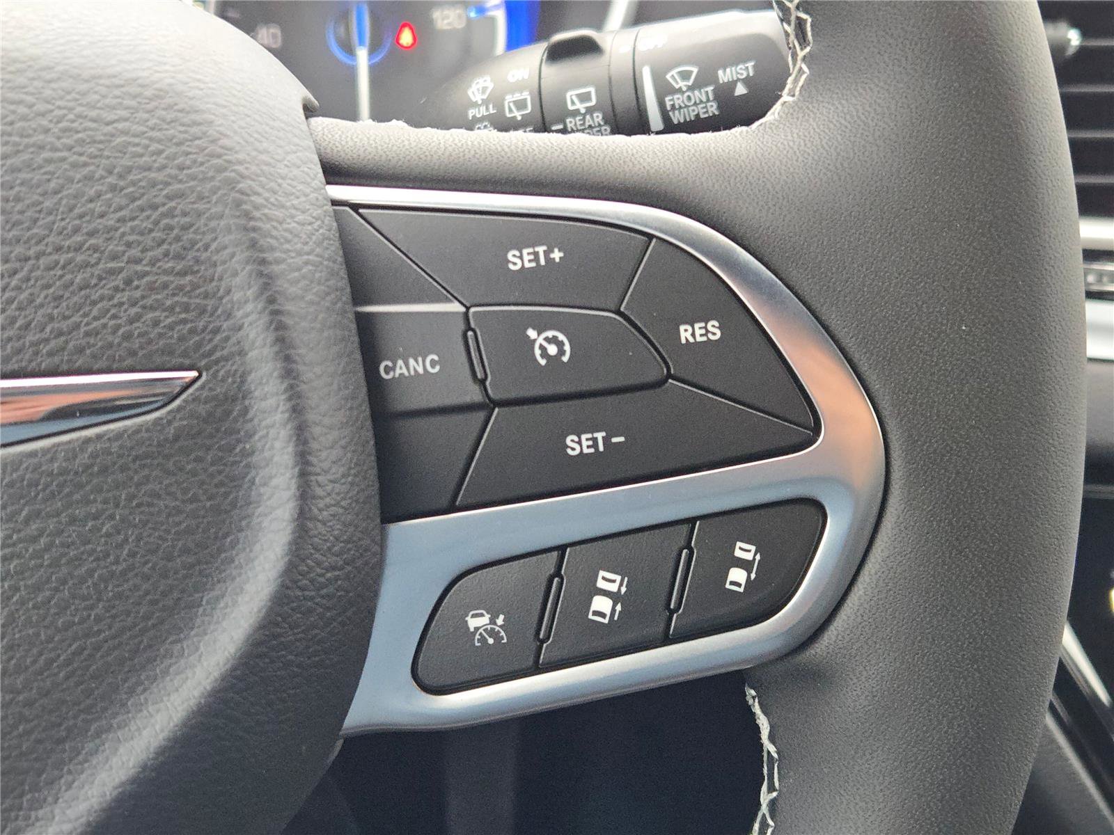 New 2026 Chrysler Voyager LX image 31