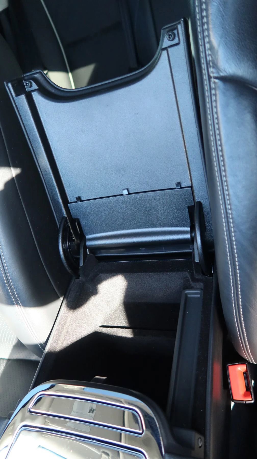 Used 2019 Jaguar XJ R-Sport image 27