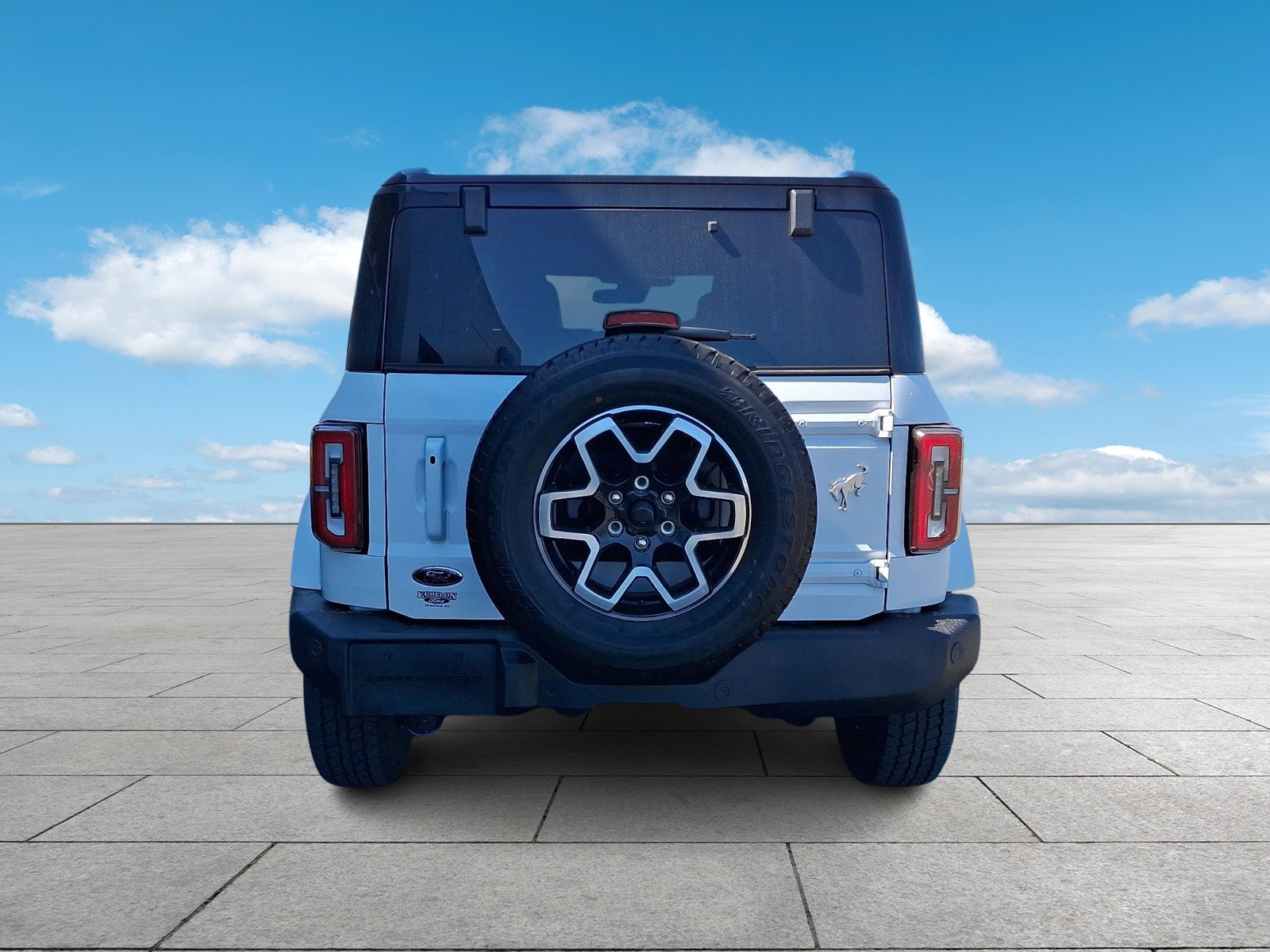 Used 2025 Ford Bronco Outer Banks image 5