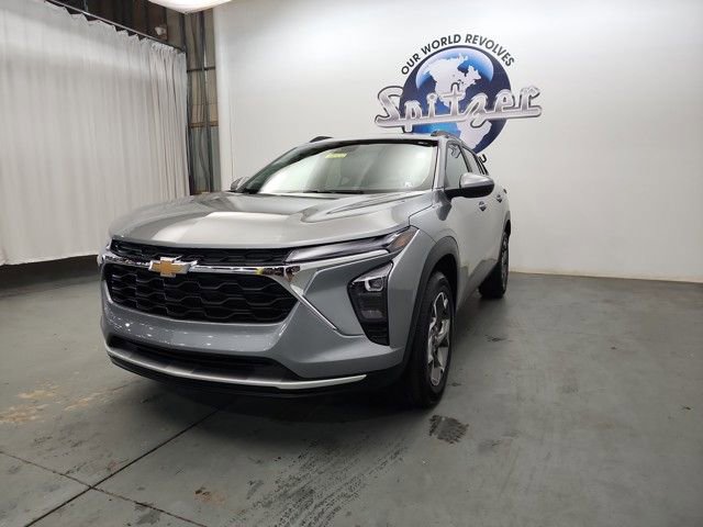 Used 2024 Chevrolet Trax LT image 13