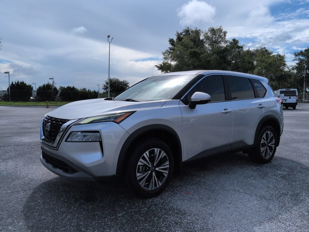 Used 2022 Nissan Rogue SV FWD image 8