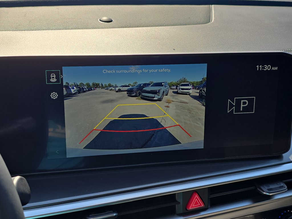 New 2026 Kia Sorento LX FWD image 25