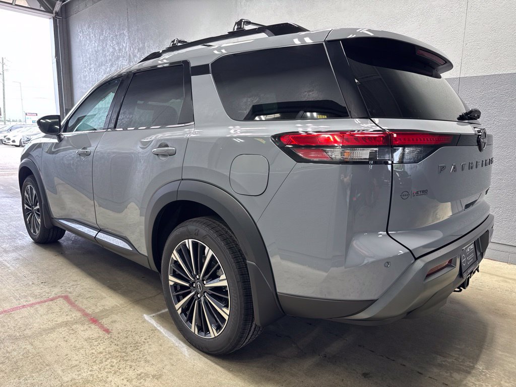 New 2026 Nissan Pathfinder Platinum AWD/4WD image 3