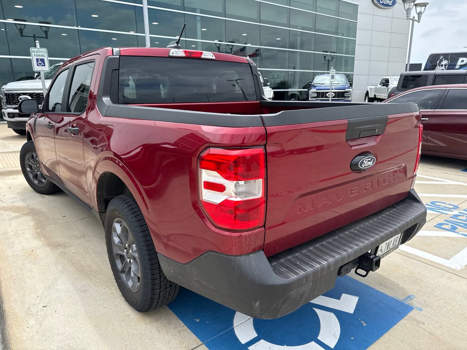 Certified 2025 Ford Maverick XLT w/ XLT Luxury Package AWD/4WD image 29