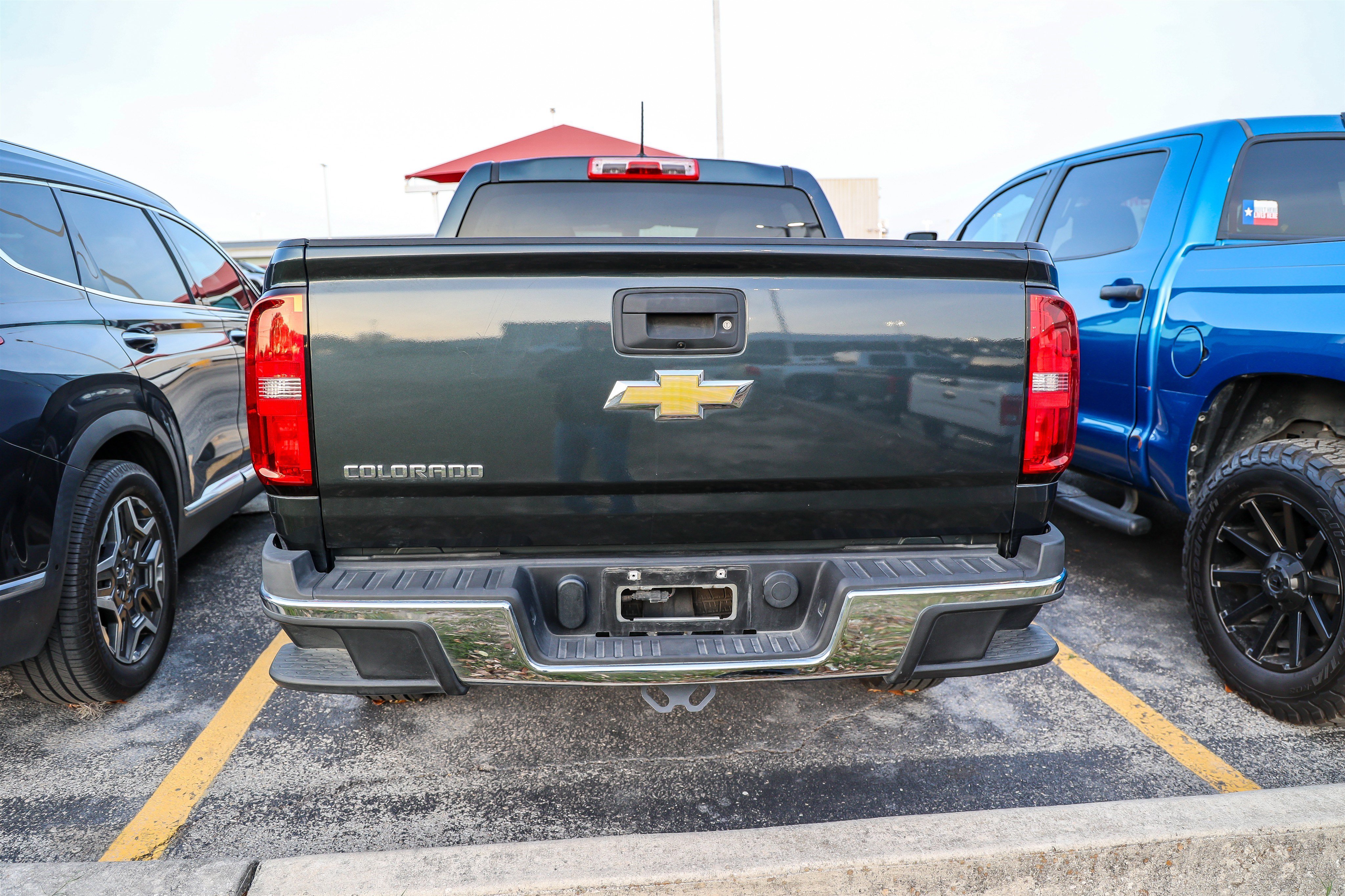 Used 2018 Chevrolet Colorado W/T w/ WT Convenience Package image 9