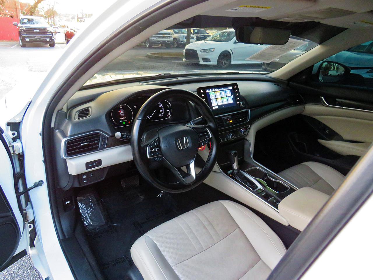 Used 2022 Honda Accord EX-L image 12