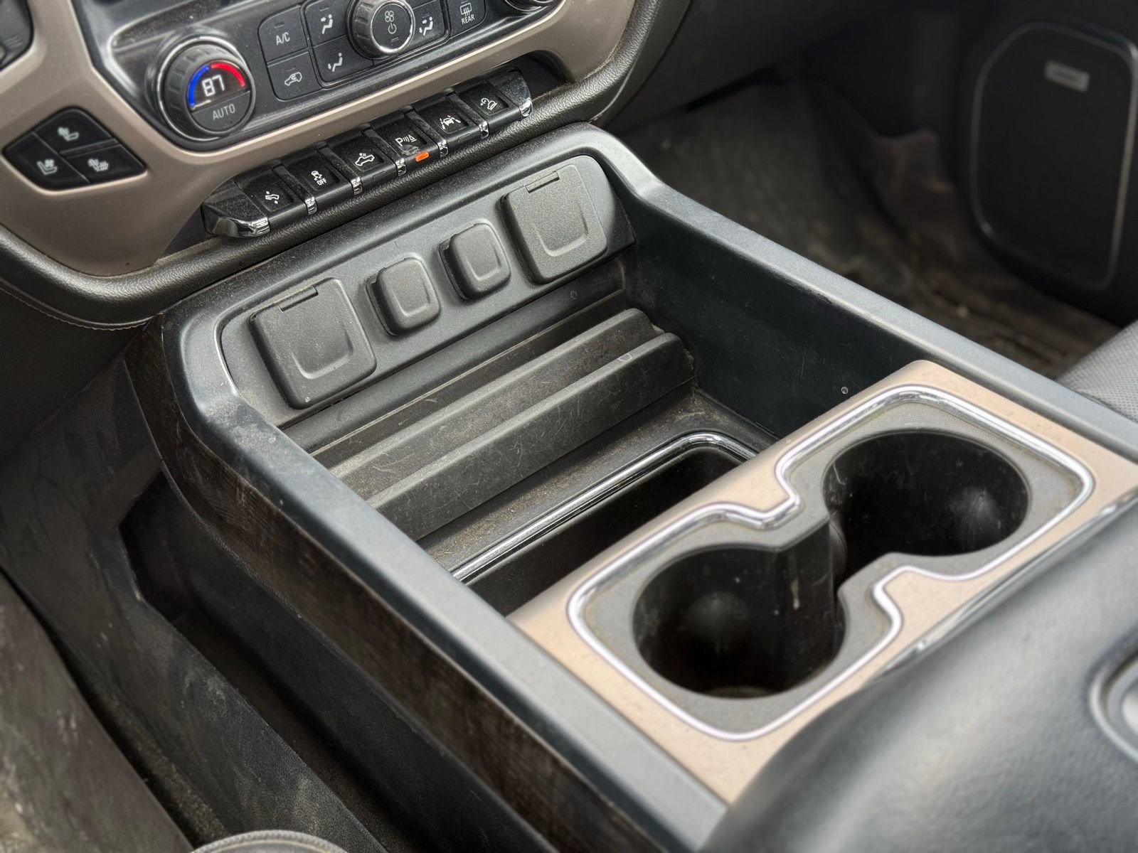 Used 2016 GMC Sierra 1500 Denali w/ Enhanced Driver Alert Package image 19