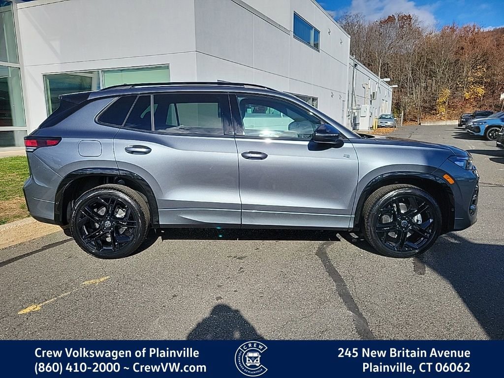 New 2026 Volkswagen Tiguan SE R-Line image 33