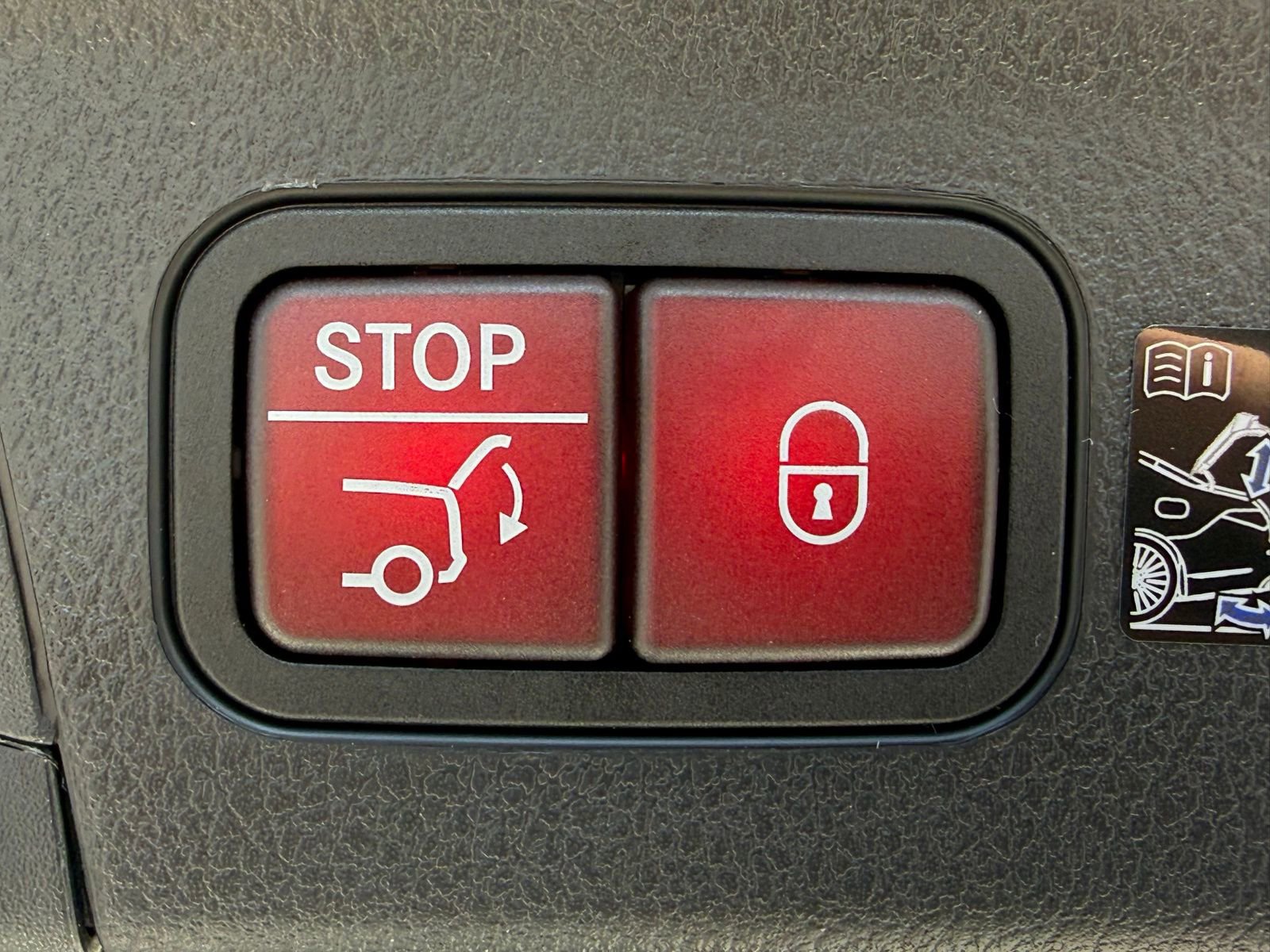 New 2026 Mercedes-Benz GLE 53 AMG 4MATIC image 13