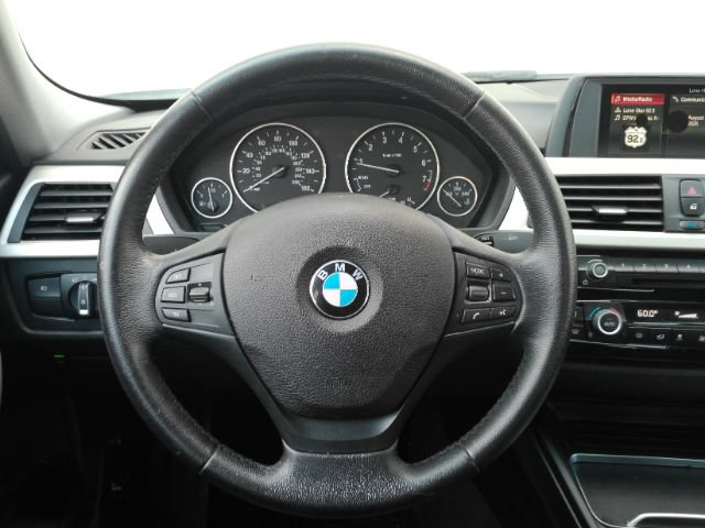 Used 2018 BMW 320i Sedan RWD image 28