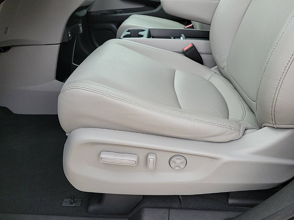 Used 2022 Honda Odyssey EX-L image 12