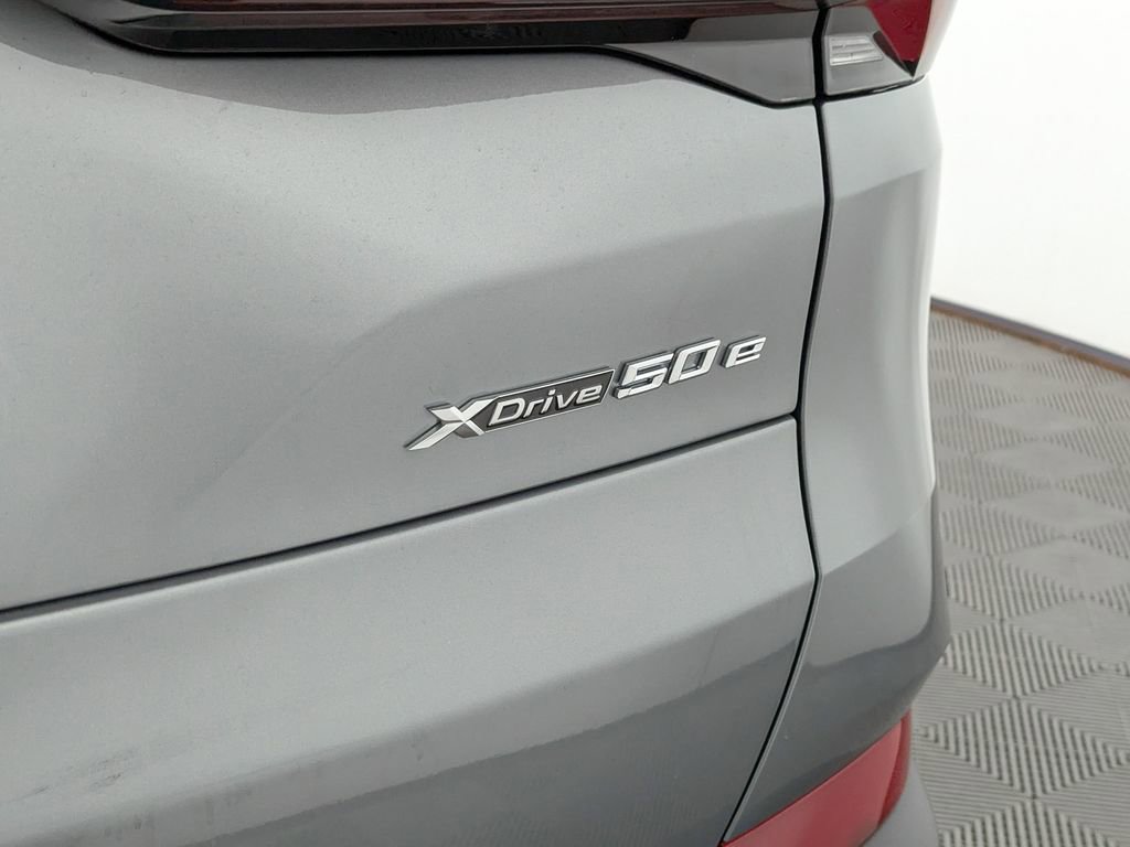 New 2026 BMW X5 xDrive50e w/ Executive Package AWD/4WD image 7