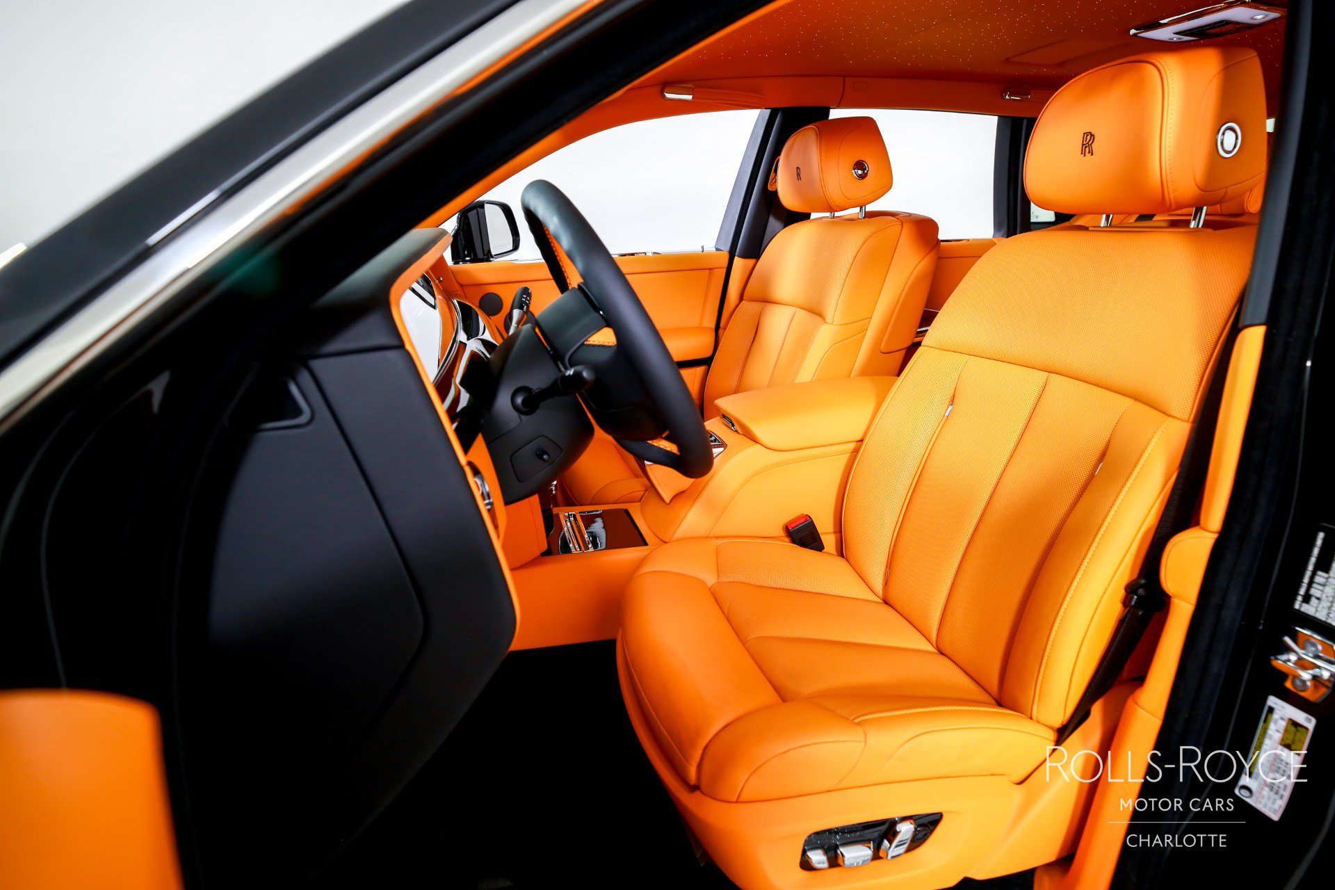 New 2027 Rolls-Royce Phantom Sedan RWD image 13