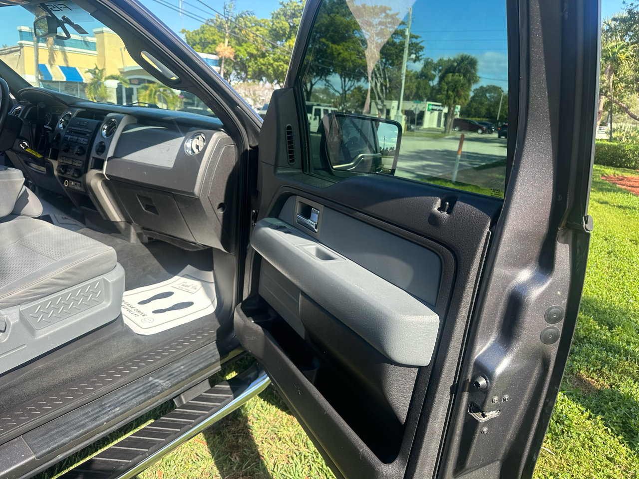 Used 2011 Ford F150 XLT w/ XLT Chrome Pkg image 20