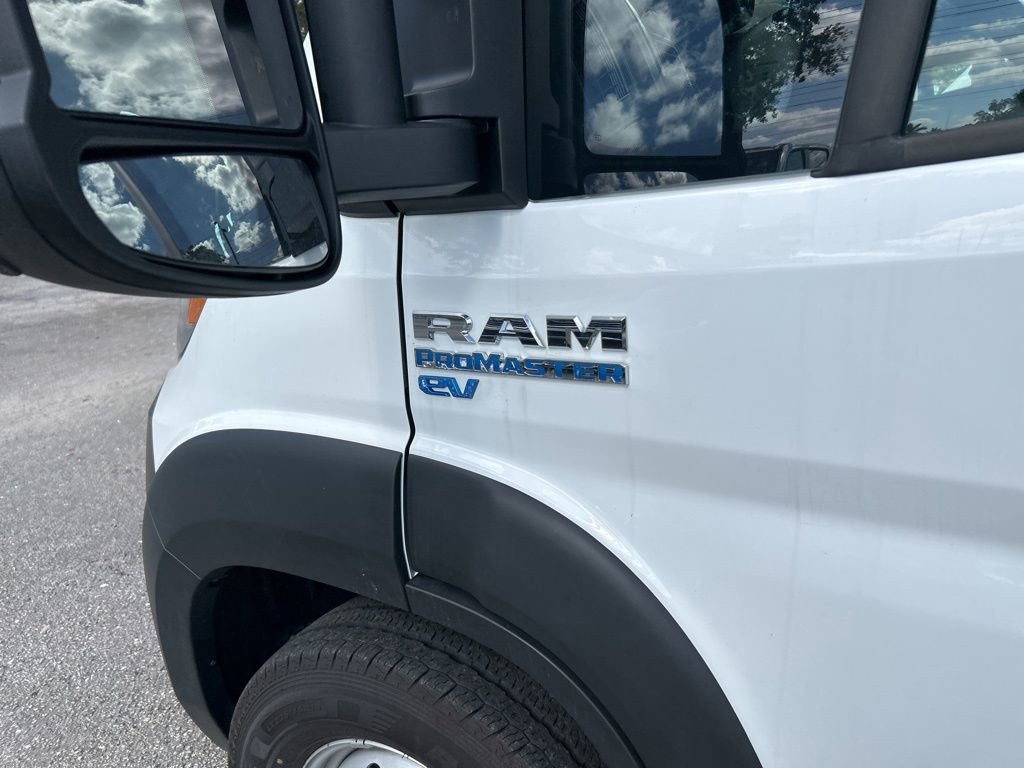 Used 2024 RAM ProMaster 3500 w/ Delivery Van Package FWD image 8