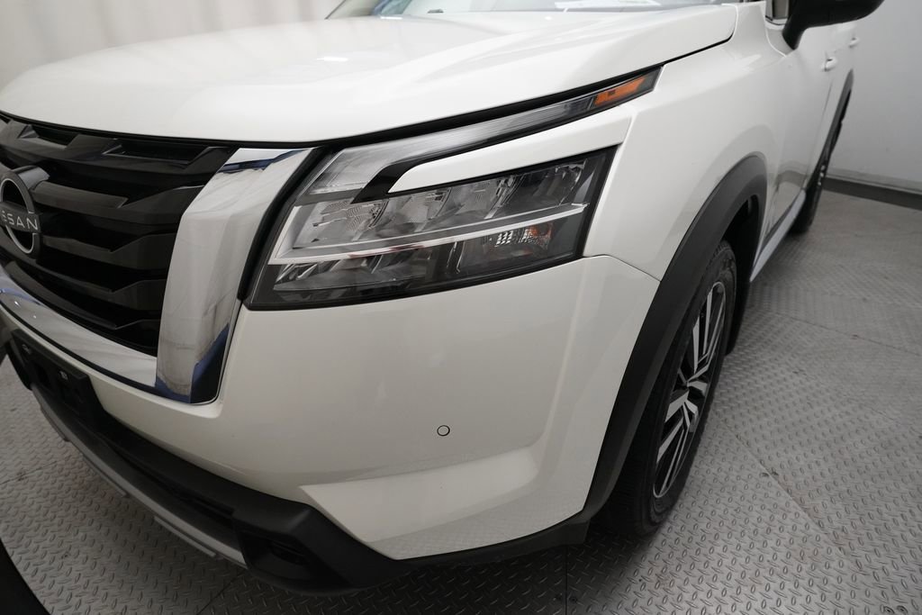 Certified 2023 Nissan Pathfinder Platinum AWD/4WD image 23