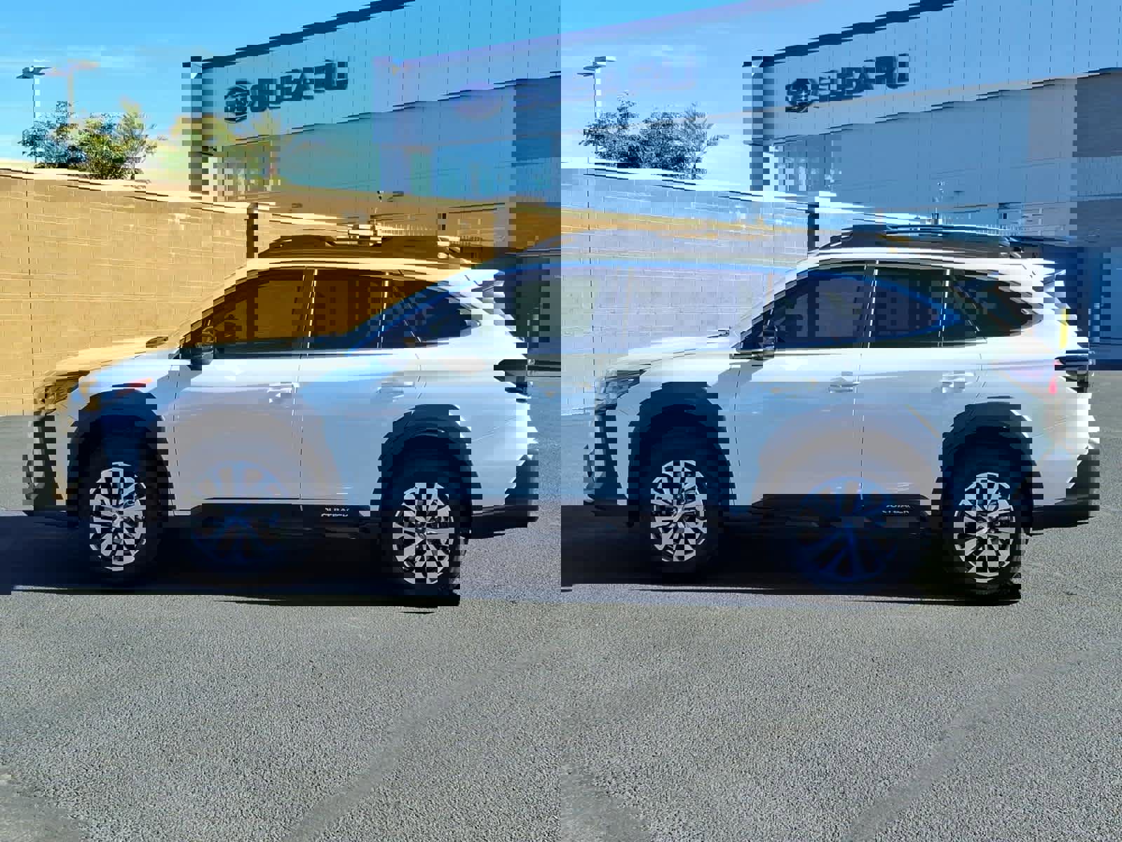 Certified 2025 Subaru Outback Premium w/ Popular Package #1A image 3