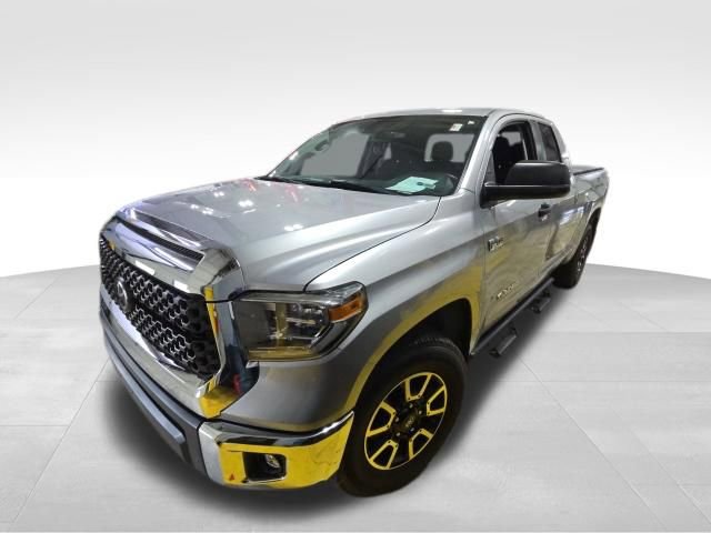 Used 2018 Toyota Tundra SR5 w/ TRD Off Road Package image 10