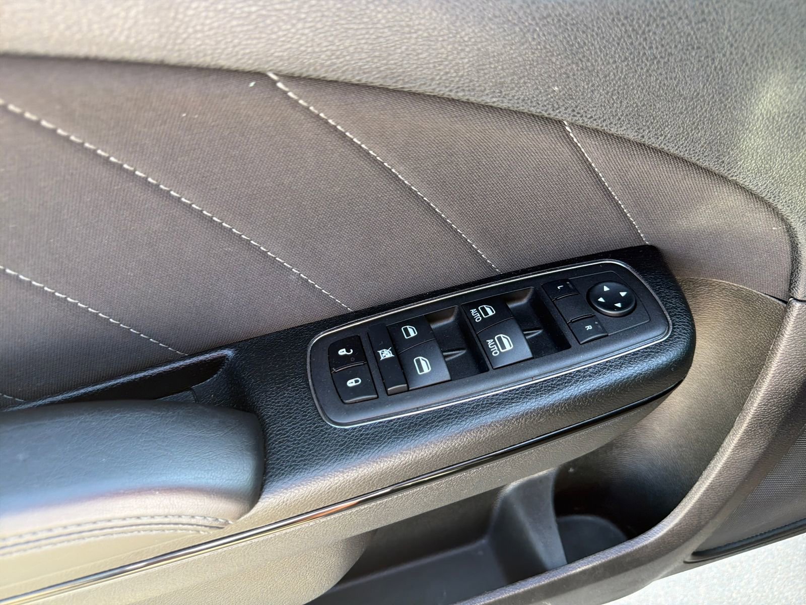 Used 2023 Dodge Charger R/T w/ Blacktop Package RWD image 17