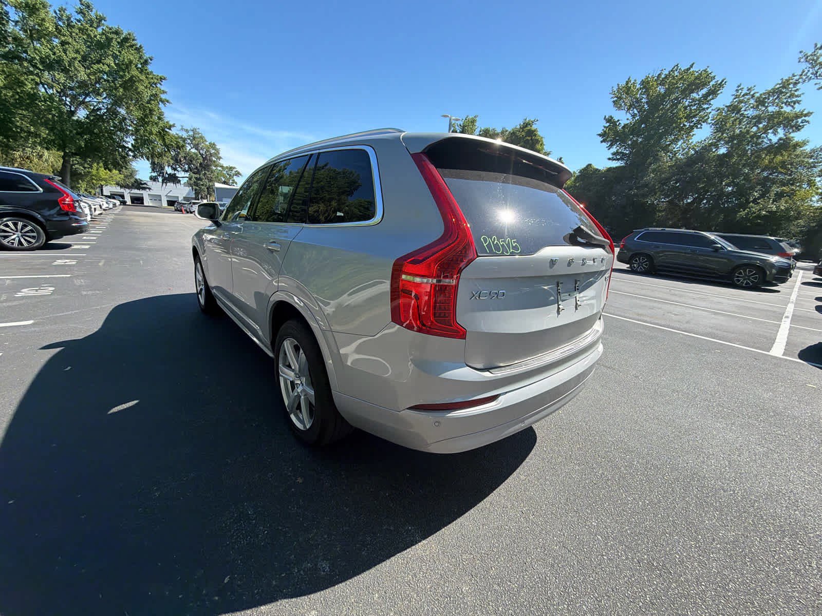 Used 2023 Volvo XC90 B5 Core w/ Protection Package Premier AWD/4WD image 13